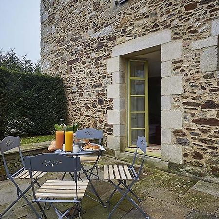 Gite La Terrasse - Manoir Le Plessix Madeuc コルスル エクステリア 写真