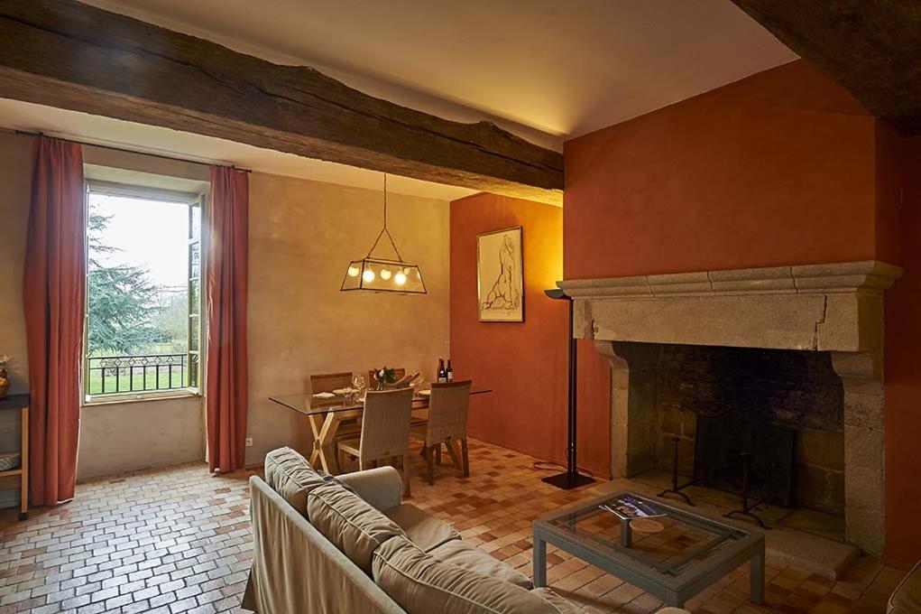 Gite La Terrasse - Manoir Le Plessix Madeuc コルスル エクステリア 写真